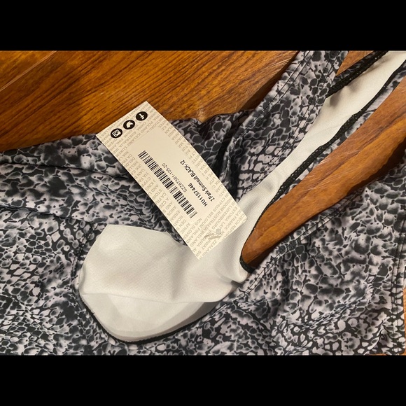 Snake Pattern One Piece - Picture 5 of 6